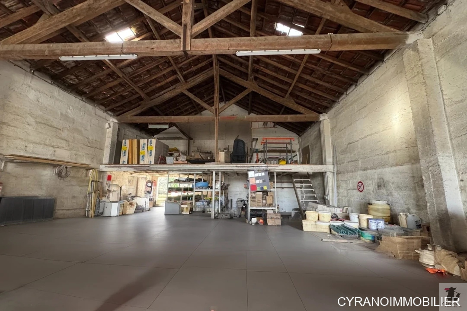 Image_3, Local d'activité, Pineuilh, ref :1916